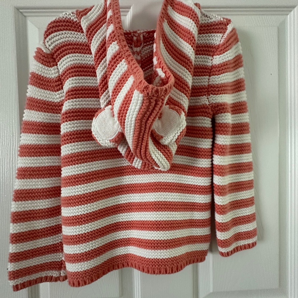 Max Studio Baby Girls 4T Sweater – White & Orange Stripes with Wood-Look Buttons - Picture 5 of 5